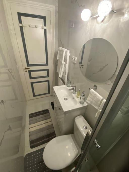Premium Studio 2 Minutes Walk From Champs-Elysees Paris Exterior photo