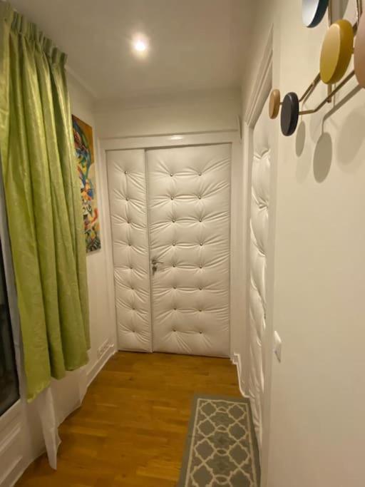 Premium Studio 2 Minutes Walk From Champs-Elysees Paris Exterior photo
